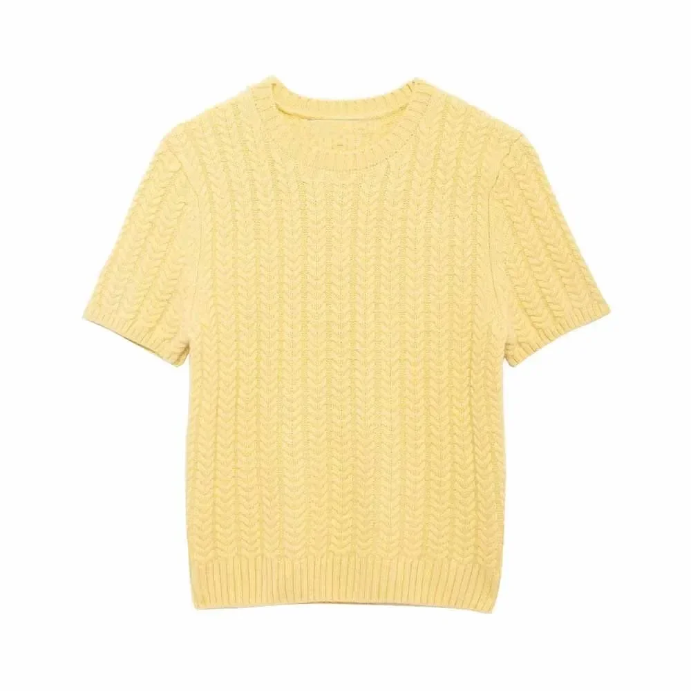 Women's 2024 new fashion short Elastic slim wool blend striped knitted vest retro O-neck Short sleeved women's vest chic top
Women's 2024 new fashion short Elastic slim wool blend striped knitted vest retro O-neck Short sleeved women's vest chic top