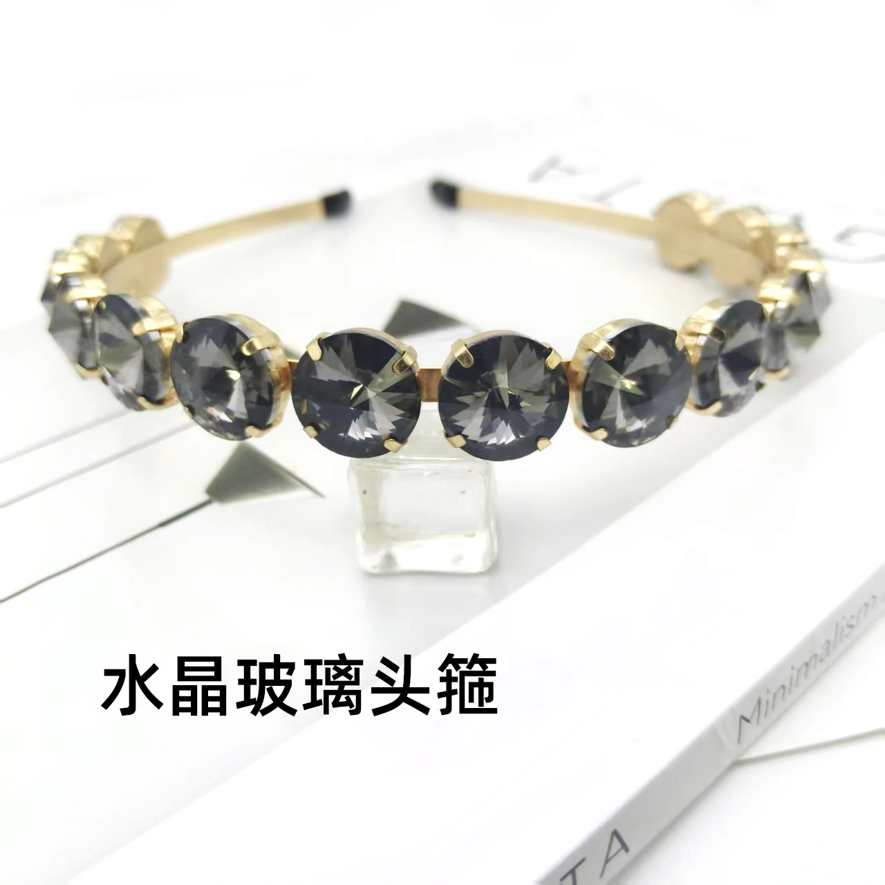 New vintage hairband with crystal and water diamond, Korean luxury hair accessory, elegant hair clip
New vintage hairband with crystal and water diamond, Korean luxury hair accessory, elegant hair clip