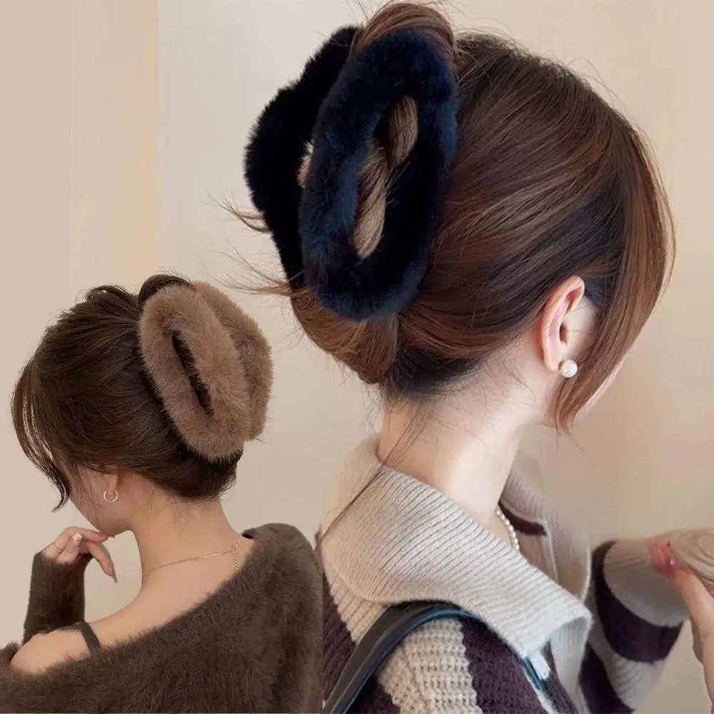 Зимняя заколка для волос из искусственного меха, модная элегантная заколка из искусственного меха, плюшевая заколка в виде акулы, милые пушистые заколки для хвоста, большая заколка для волос, головные уборы
Зимняя заколка для волос из искусственного меха, модная элегантная заколка из искусственного меха, плюшевая заколка в виде акулы, милые пушистые заколки для хвоста, большая заколка для волос, головные уборы