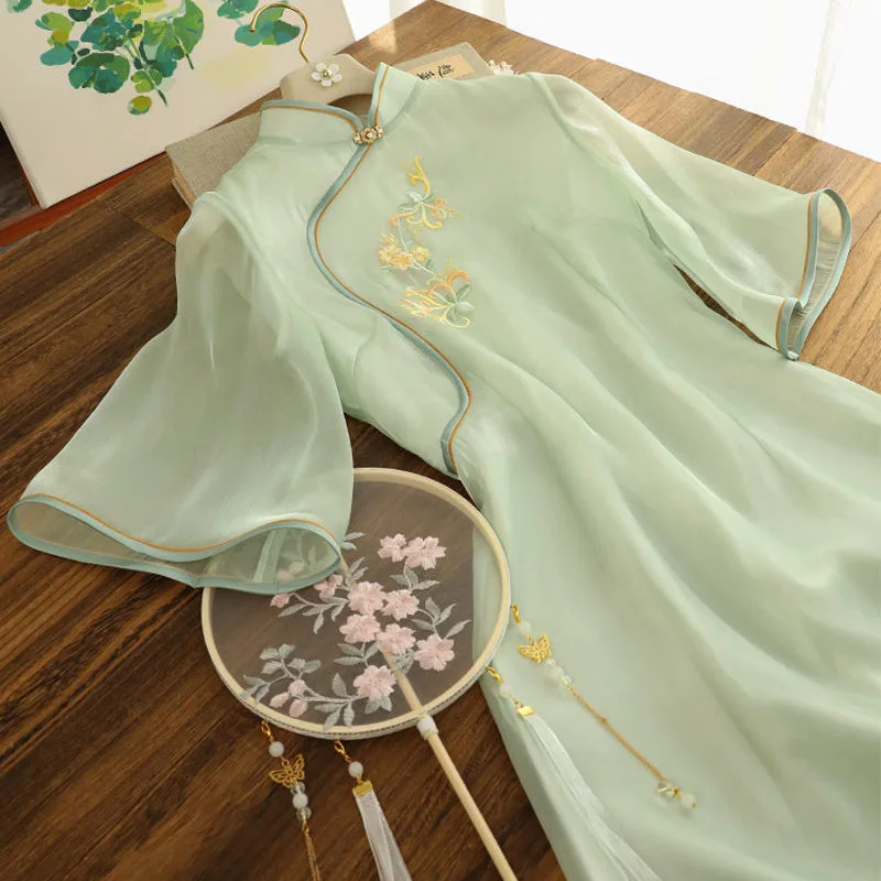 5xl Plus Size Women's 2023 New Cheongsam Dress Summer Chinese Traditional Style Ancient Costume Improved Hanfu Retro Vestidos
5xl Plus Size Women's 2023 New Cheongsam Dress Summer Chinese Traditional Style Ancient Costume Improved Hanfu Retro Vestidos