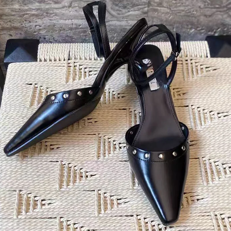 Сексуальные женские босоножки на высоком каблуке с острым носком, роскошные элегантные туфли на каблуке, весна 2026, новые туфли-лодочки, платье, мода Mujer Zapatos
Сексуальные женские босоножки на высоком каблуке с острым носком, роскошные элегантные туфли на каблуке, весна 2026, новые туфли-лодочки, платье, мода Mujer Zapatos