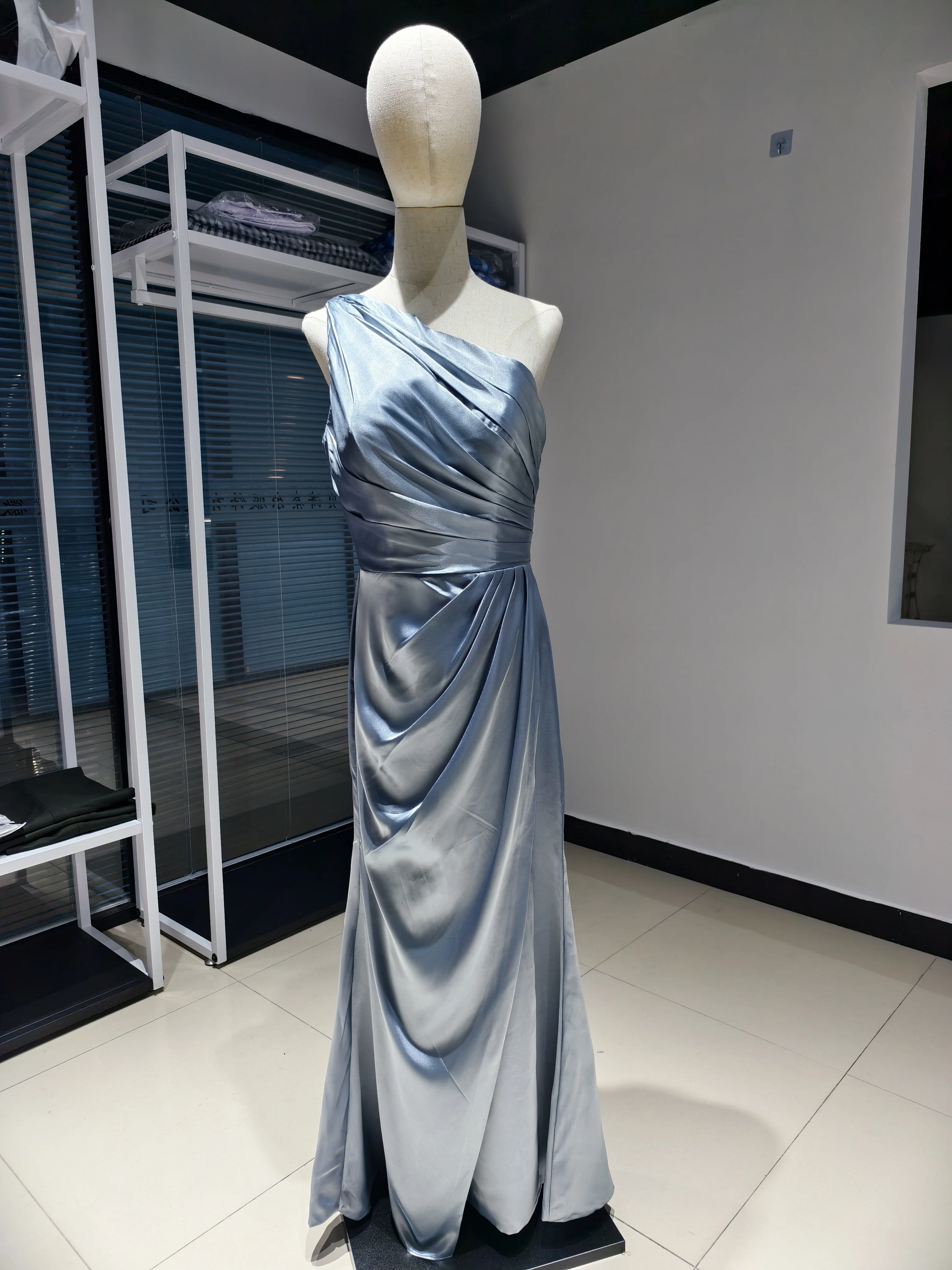 One Shoulder Satin Ruched Floor Length Evening Dress Formal Party Gown
One Shoulder Satin Ruched Floor Length Evening Dress Formal Party Gown