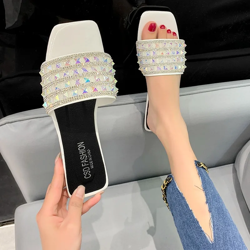 Summer Design Sweet Rhinestone Women Slippers Ladies Rivets Casual Flat Heels Sandals Black White Slides Non-slip Shoes
Summer Design Sweet Rhinestone Women Slippers Ladies Rivets Casual Flat Heels Sandals Black White Slides Non-slip Shoes
