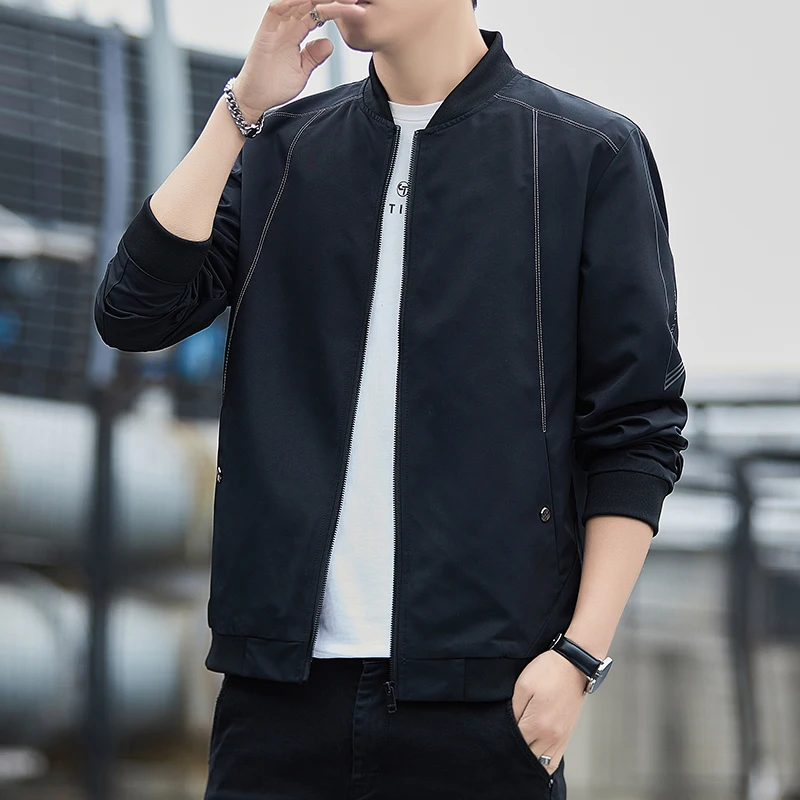 Новое мужское пальто-джато, повседневное свободное тонкое воротник-стойка, бейсбольный воротник, весна-осень, модное городское пальто, длинное волокно из полиэстера...
Новое мужское пальто-джато, повседневное свободное тонкое воротник-стойка, бейсбольный воротник, весна-осень, модное городское пальто, длинное волокно из полиэстера...