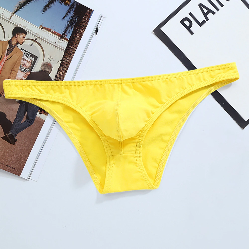 2026 Men Cotton Briefs Femboy Lingerie G String Thong Underwear Low Rise Trunks Comfortable Unisex Panties Breathable Underpants
2026 Men Cotton Briefs Femboy Lingerie G String Thong Underwear Low Rise Trunks Comfortable Unisex Panties Breathable Underpants