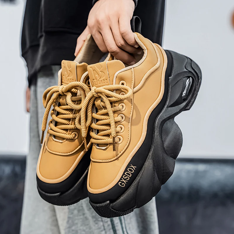 Новинка 2023 года, осенняя модная универсальная удобная повседневная спортивная трендовая мужская обувь на толстой подошве с низким вырезом, увеличивающая рост
Новинка 2023 года, осенняя модная универсальная удобная повседневная спортивная трендовая мужская обувь на толстой подошве с низким вырезом, увеличивающая рост