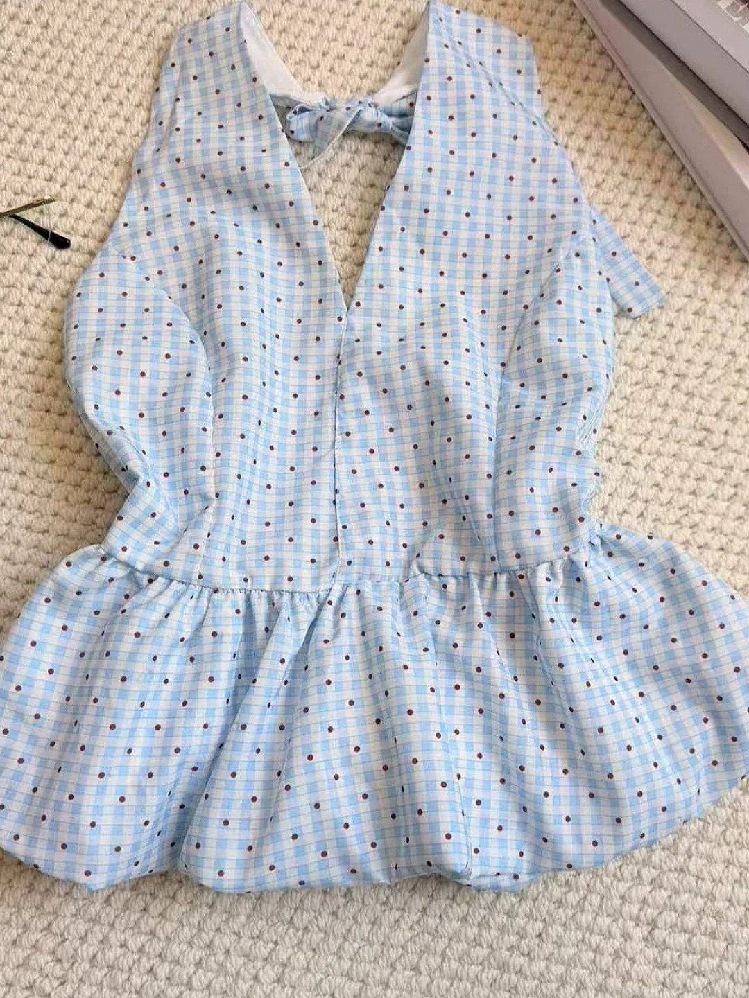Spicy Girl Necktie Crop Top Women Summer Outdoor Fashion Waist Cinched Polka Dot Bloom Sleeveless Shirt Original Design Cotton
Spicy Girl Necktie Crop Top Women Summer Outdoor Fashion Waist Cinched Polka Dot Bloom Sleeveless Shirt Original Design Cotton
