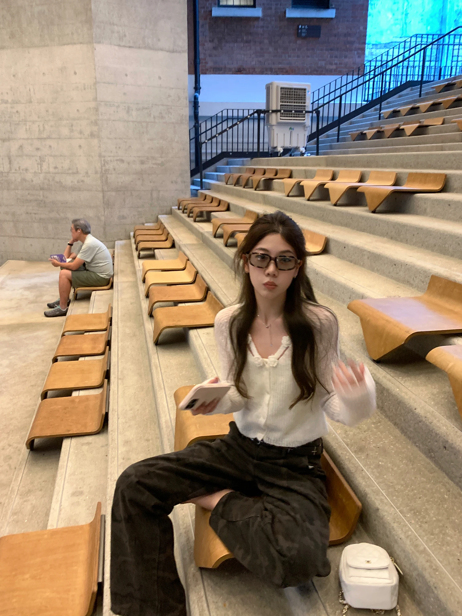 Женский тонкий кардиган Aeronline Moonlight Jasmine с цветочным узором, полупрозрачный, с V-образным вырезом, осенний
Женский тонкий кардиган Aeronline Moonlight Jasmine с цветочным узором, полупрозрачный, с V-образным вырезом, осенний