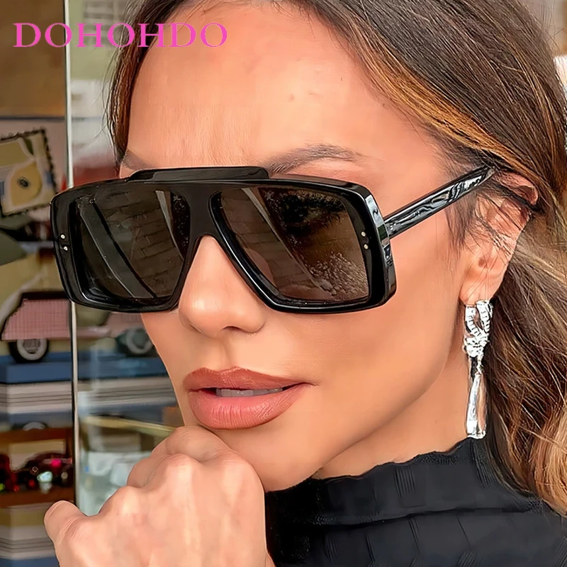 Classic Big Frame Square Sunglasses Women Men Trendy Design Outdoor Driving Summer Traveling Sunglasses UV400 Gafas De Sol Mujer
Classic Big Frame Square Sunglasses Women Men Trendy Design Outdoor Driving Summer Traveling Sunglasses UV400 Gafas De Sol Mujer