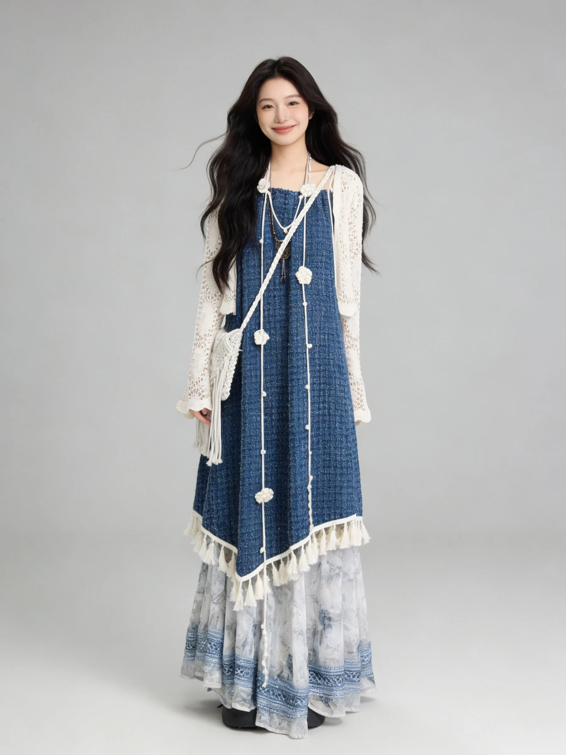 Bohemian Holiday Style Three-Piece Set Hollow out Cardigan Tank Top Dress Gradient Skirt Women Spring Fashion Ensemble
Bohemian Holiday Style Three-Piece Set Hollow out Cardigan Tank Top Dress Gradient Skirt Women Spring Fashion Ensemble