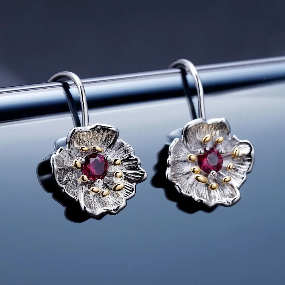 GEM'S BALLET 925 Sterling Silver Natural Rhodolite Garnet Earrings Handmade Blooming Poppies Flower Dangle Earrings for Women
GEM'S BALLET 925 Sterling Silver Natural Rhodolite Garnet Earrings Handmade Blooming Poppies Flower Dangle Earrings for Women