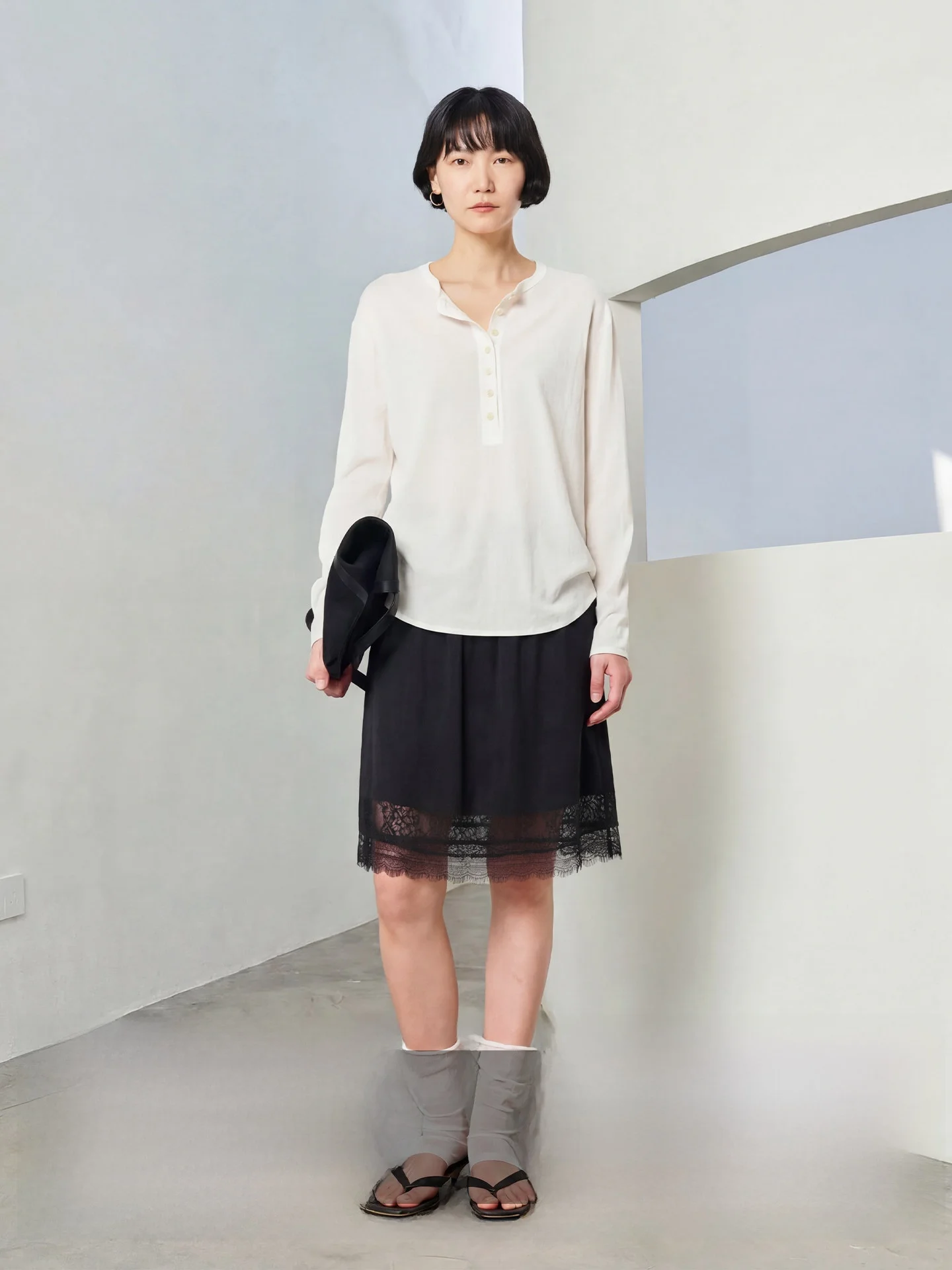 Ayuko Boudoir Half Skirt with 3D Cutout Splicing Lace Elastic Waist Ladies Skirt Standard Version Other Details
Ayuko Boudoir Half Skirt with 3D Cutout Splicing Lace Elastic Waist Ladies Skirt Standard Version Other Details