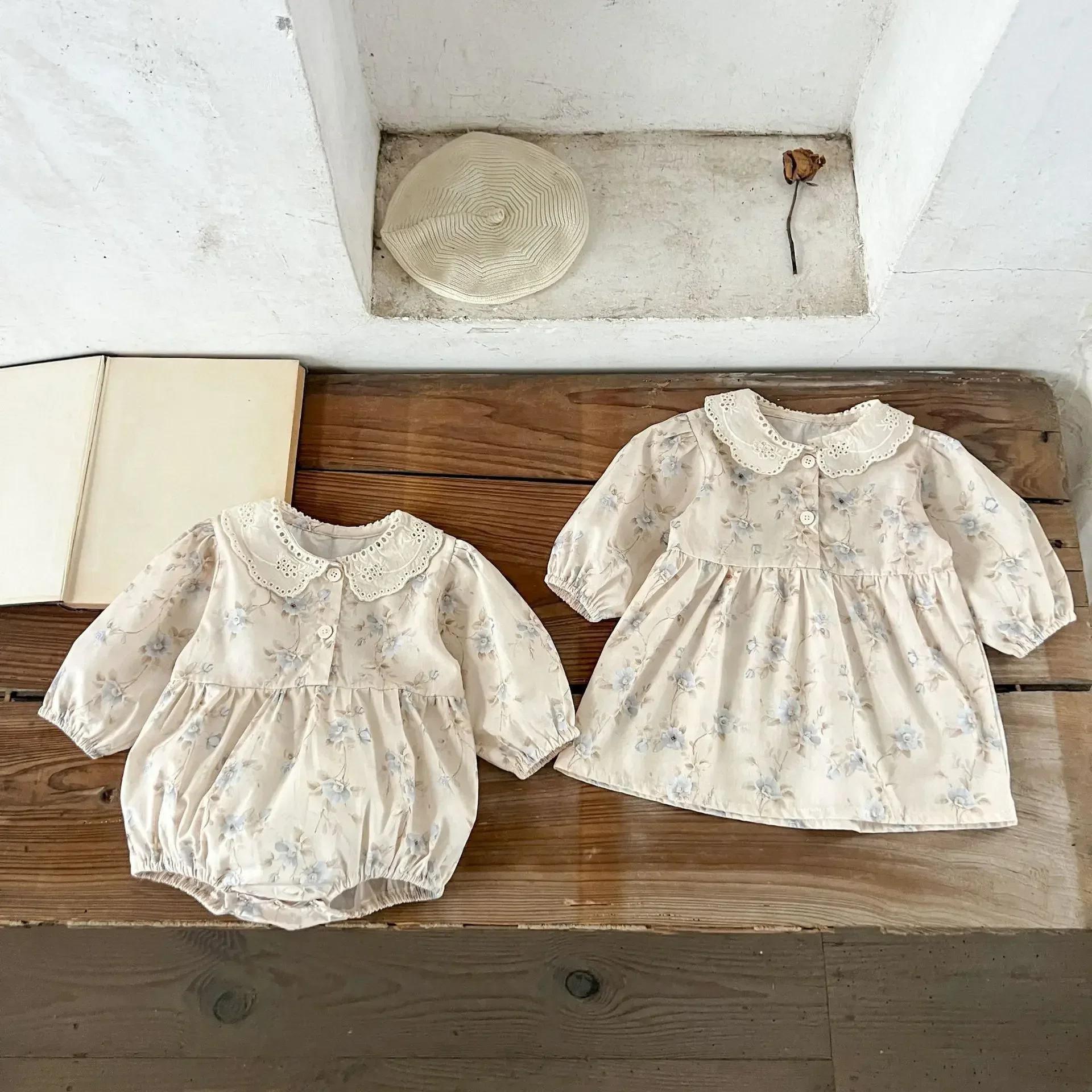 Baby Bodysuit 2025 Spring And Autumn New Baby Girl's One Piece Clothes Sweet Princess Floral Sister Jumpsuit
Baby Bodysuit 2025 Spring And Autumn New Baby Girl's One Piece Clothes Sweet Princess Floral Sister Jumpsuit