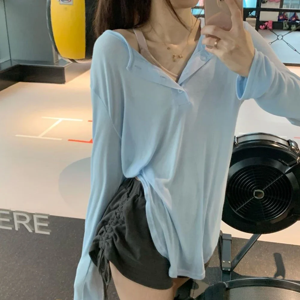 Summer Outings Womens Sunscreen T Shirt Button Design Applicable For Daily Wear Polyester Fabric Regular Length
Summer Outings Womens Sunscreen T Shirt Button Design Applicable For Daily Wear Polyester Fabric Regular Length