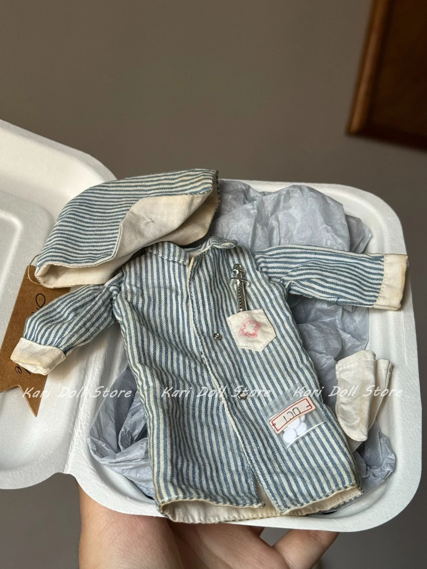 2026 Kari Doll Clothes and skirts Tea dyeing is an old hospital gown set for Landazz Landoudou azone Doll
2026 Kari Doll Clothes and skirts Tea dyeing is an old hospital gown set for Landazz Landoudou azone Doll