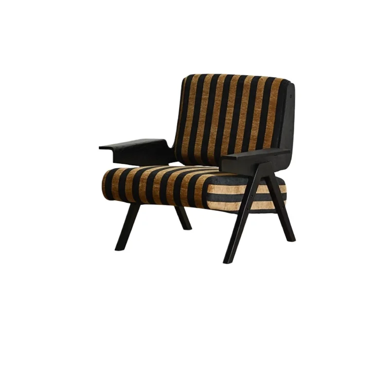 French retro single sofa chair antique living room balcony designer solid wood leisure chair
French retro single sofa chair antique living room balcony designer solid wood leisure chair