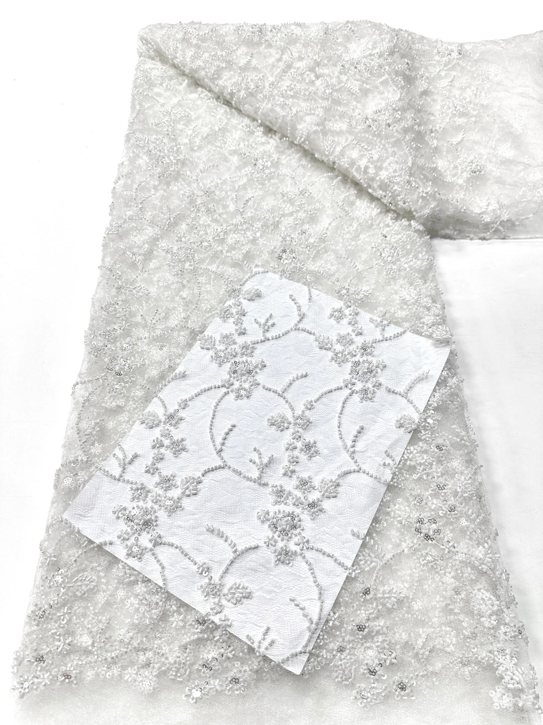 Зеленая африканская тюль-кружевная ткань 2026, высококачественная французская сетчатая ткань для жениха, шитье, вышивка, блестки, кружевное нигерийское платье, 5 ярдов
Зеленая африканская тюль-кружевная ткань 2026, высококачественная французская сетчатая ткань для жениха, шитье, вышивка, блестки, кружевное нигерийское платье, 5 ярдов