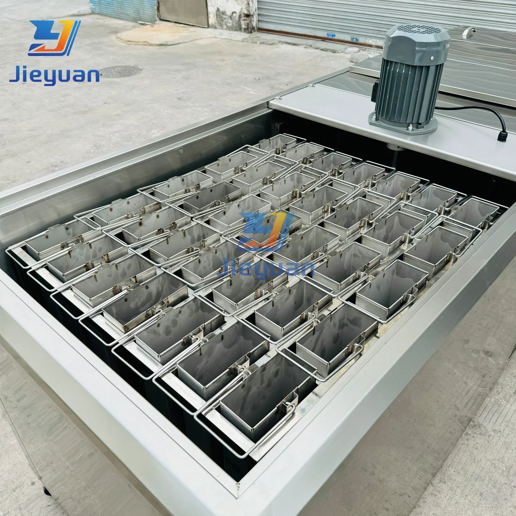 High Production Ice Maker Machine Countertop Ice Brick Machines Ice-Block Making Plant
High Production Ice Maker Machine Countertop Ice Brick Machines Ice-Block Making Plant