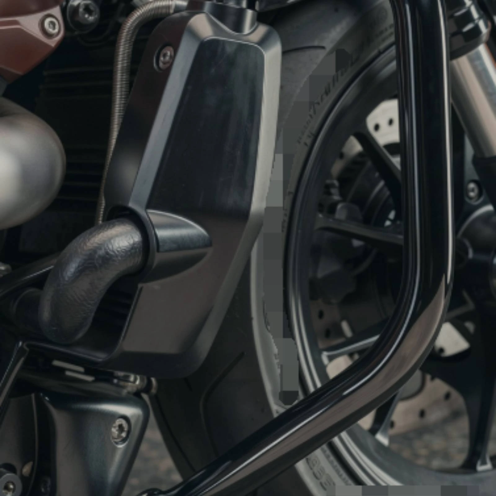 Motorcycle Crash Bar Safeguarding Motorcycle Engine Guard Crash Bar Protector No Drilling Engine Guard Bumper Wear-Resistant
Motorcycle Crash Bar Safeguarding Motorcycle Engine Guard Crash Bar Protector No Drilling Engine Guard Bumper Wear-Resistant