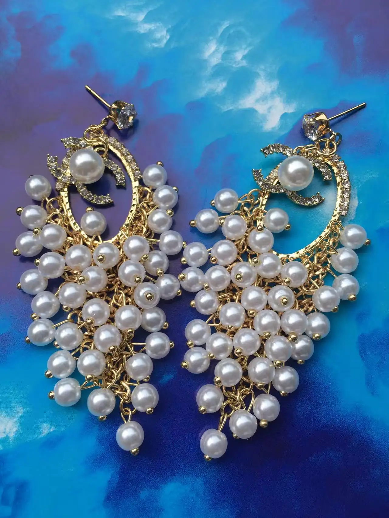 Dreamy and sweet | Luxurious 9.6 * 3.7 cm exquisite design, tassel, pearl earrings, French retro exaggerated earrings, high-end
Dreamy and sweet | Luxurious 9.6 * 3.7 cm exquisite design, tassel, pearl earrings, French retro exaggerated earrings, high-end