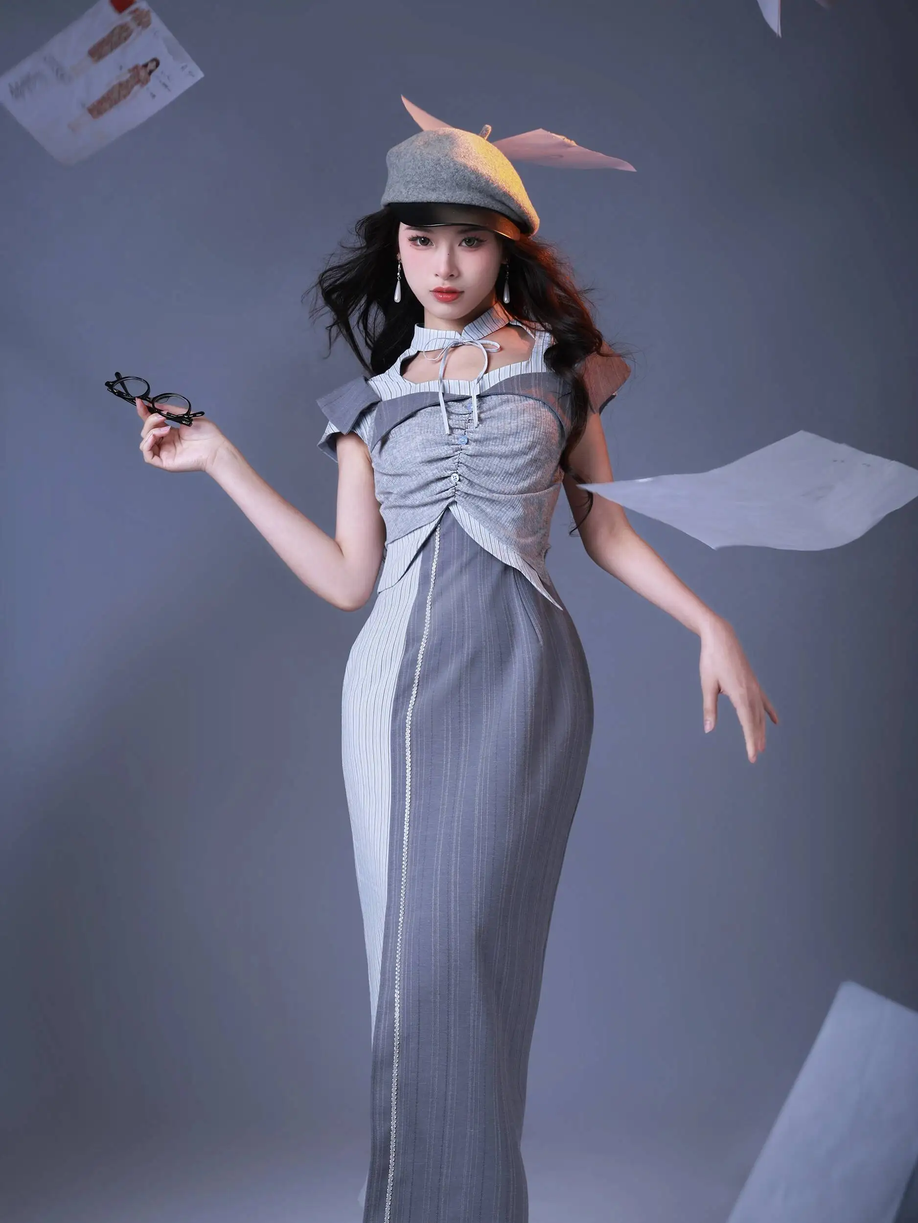 New Chinese Style Gracie System Commute False Two-piece Stripe Knit Long Skirt
New Chinese Style Gracie System Commute False Two-piece Stripe Knit Long Skirt