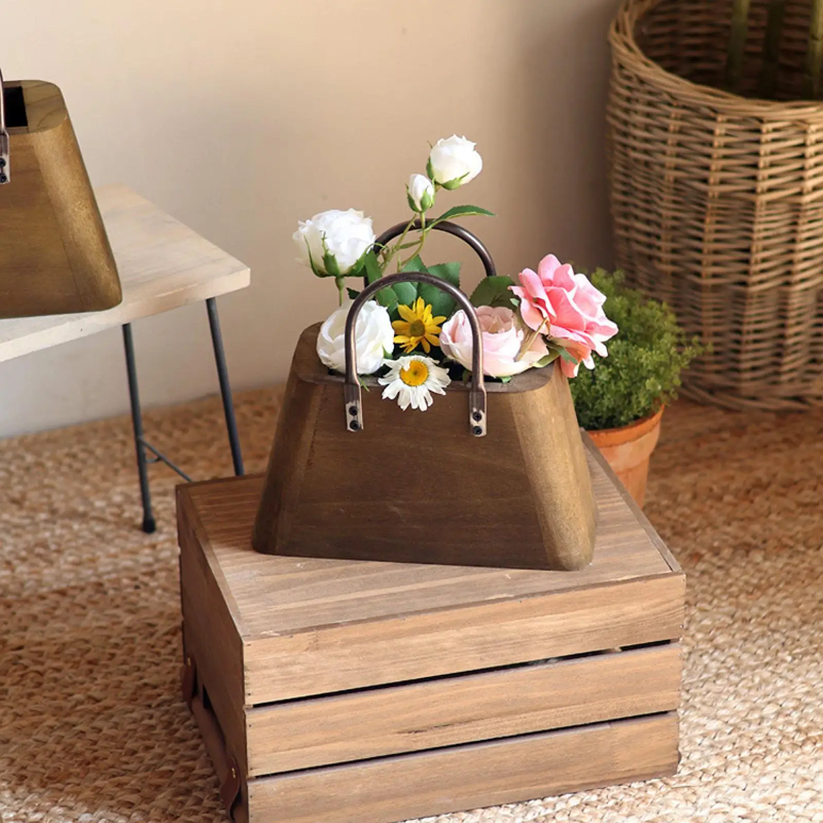 Wooden Purse Vase Flower Holder Handbag Shape for Potted Plants Home Decoration Rustic Plant Pot Vintage for Photo Props
Wooden Purse Vase Flower Holder Handbag Shape for Potted Plants Home Decoration Rustic Plant Pot Vintage for Photo Props