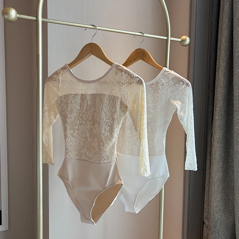 Кружевной купальник с длинными рукавами и цветами для балета и танцев, балетный комбинезон для девочек, женский танцевальный костюм белого лебедя, одежда для йоги для девочек
Кружевной купальник с длинными рукавами и цветами для балета и танцев, балетный комбинезон для девочек, женский танцевальный костюм белого лебедя, одежда для йоги для девочек