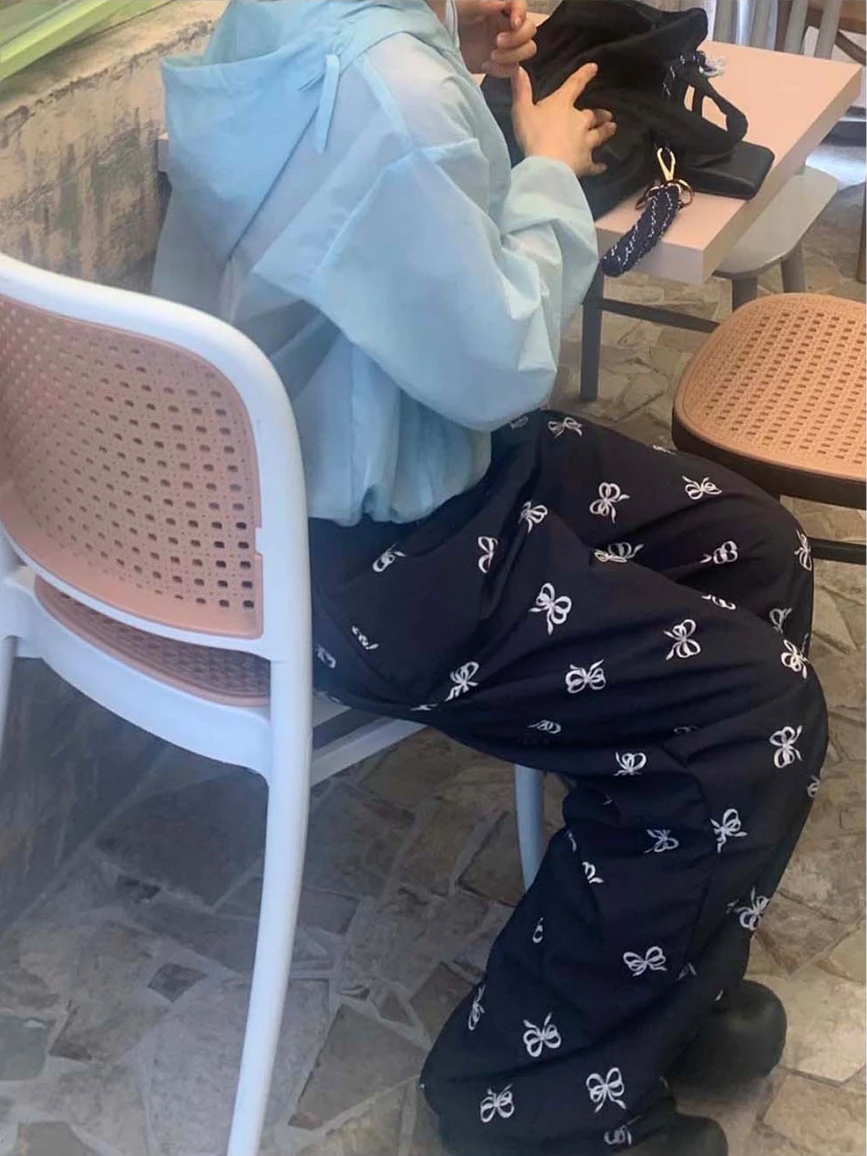 Sweet Cute Girl's Wide Leg Pants Knot Print Nylon Material Loose Casual Long Trousers High Waist Commute Style
Sweet Cute Girl's Wide Leg Pants Knot Print Nylon Material Loose Casual Long Trousers High Waist Commute Style