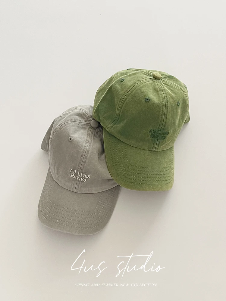 Retro washed baseball cap female Korean version soft top embroidered letters couple sunshade cap shows small face
Retro washed baseball cap female Korean version soft top embroidered letters couple sunshade cap shows small face