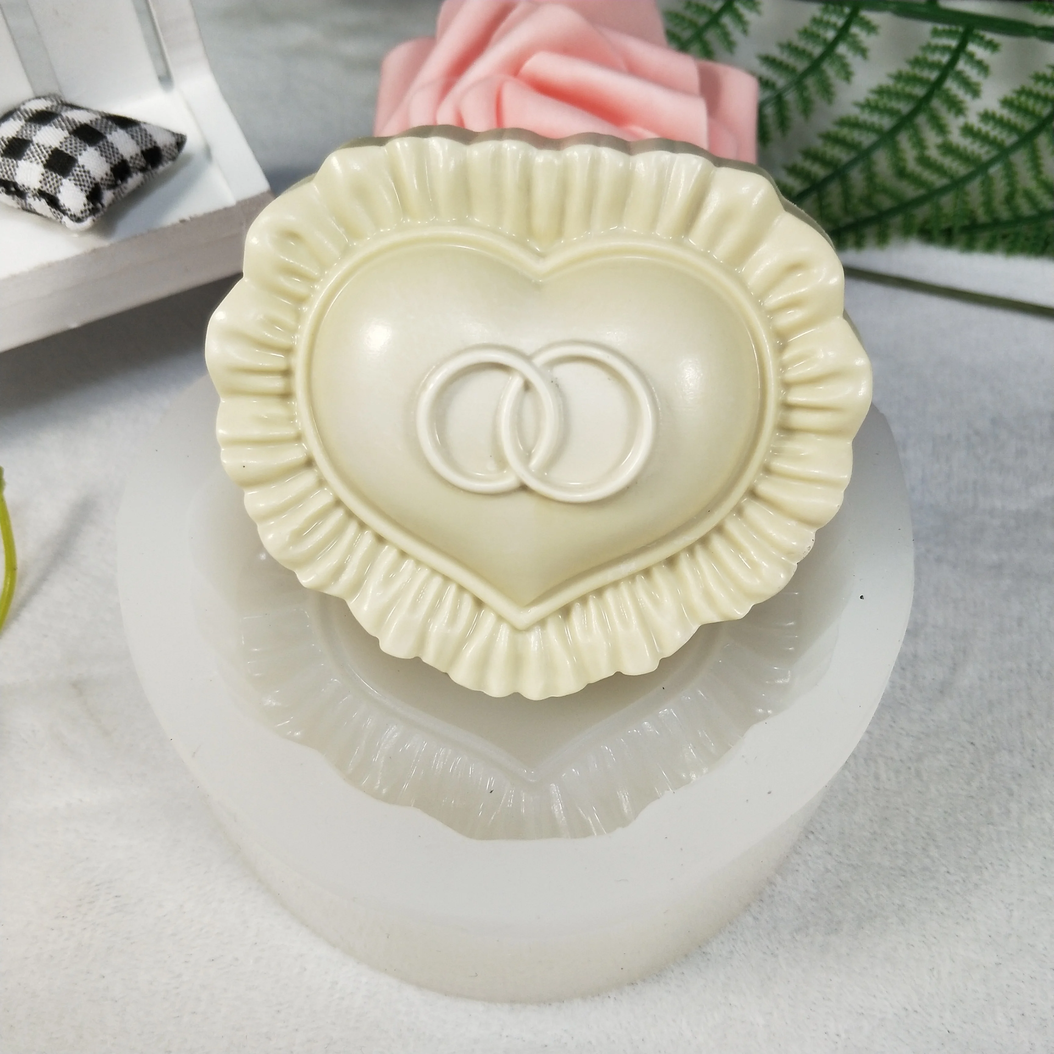 QT0264 PRZY Mold Silicone Baby Molds Heart-shaped Pillow Baby Soap Molds Gypsum Chocolate Candle Molds Soap Mould Clay Resin
QT0264 PRZY Mold Silicone Baby Molds Heart-shaped Pillow Baby Soap Molds Gypsum Chocolate Candle Molds Soap Mould Clay Resin