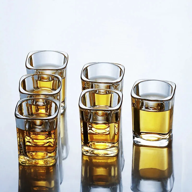TOPLIVING 2pcs Sets Luxury Whiskey Glass Transparent Cocktail Glass Household Exquisite Spirits Cup Carved Brandy Glass Bar Acce
TOPLIVING 2pcs Sets Luxury Whiskey Glass Transparent Cocktail Glass Household Exquisite Spirits Cup Carved Brandy Glass Bar Acce