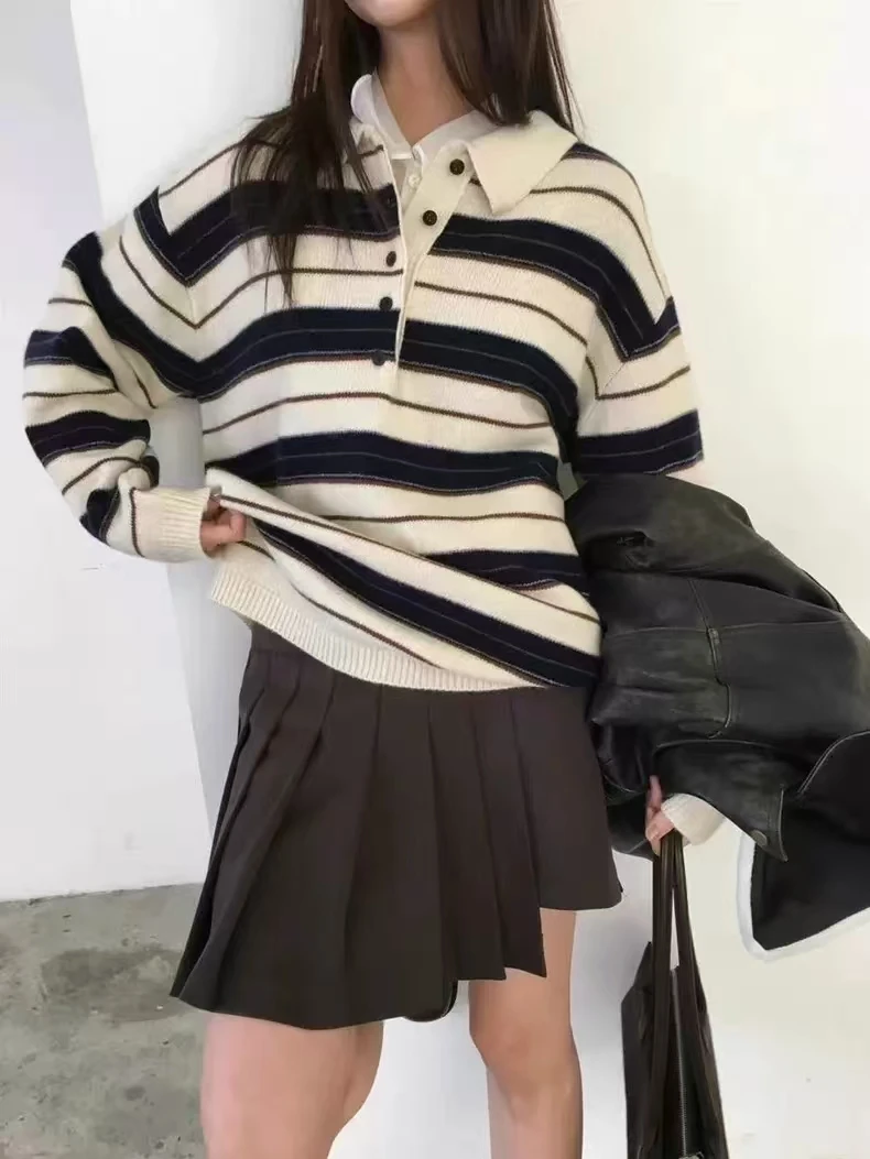 Loose Striped Knitwear Women's Autumn Winter Long Sleeve Collar Button Slimming Sweater College Style Comfortable Fit
Loose Striped Knitwear Women's Autumn Winter Long Sleeve Collar Button Slimming Sweater College Style Comfortable Fit