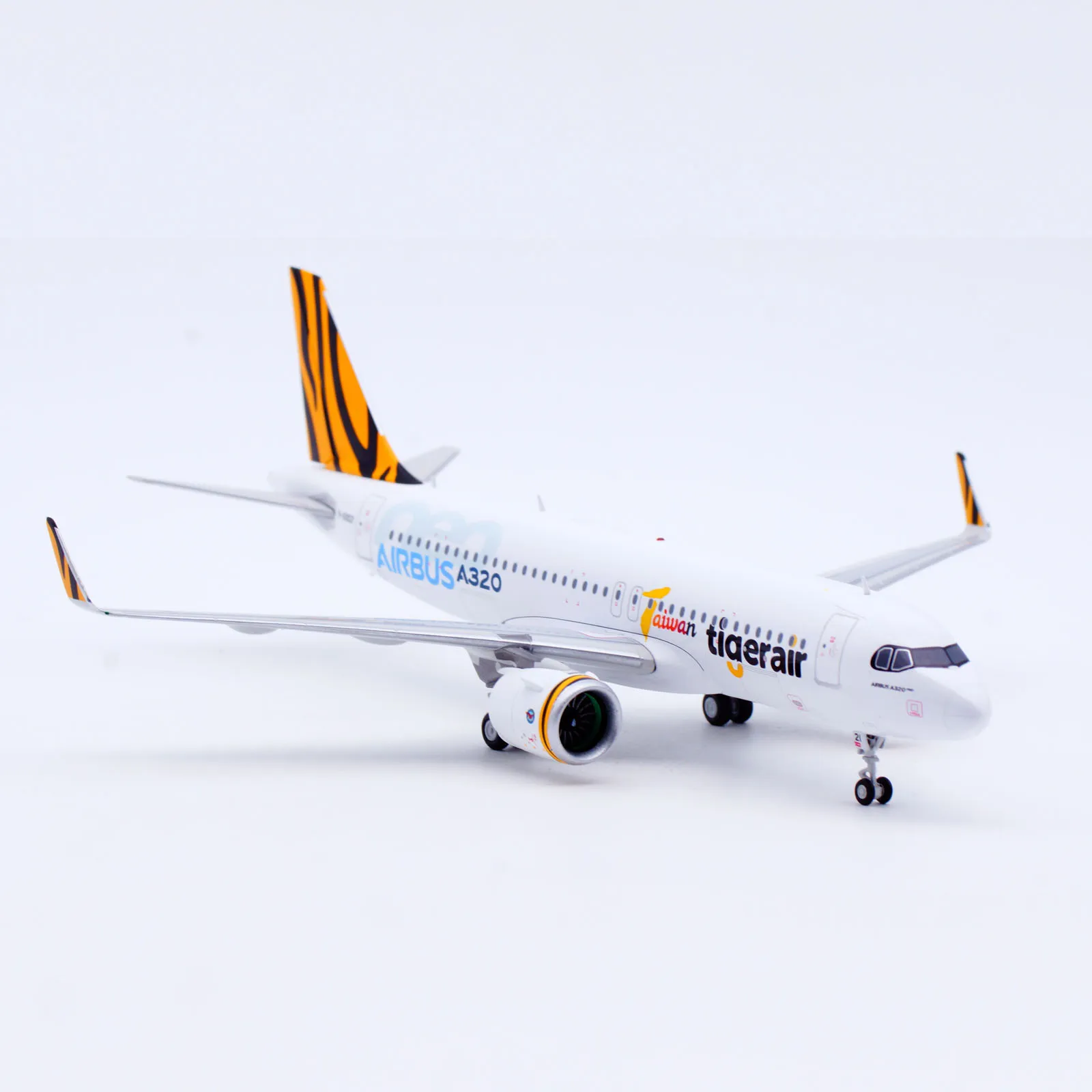 XX20115 Alloy Collectible Plane Gift JC Wings 1:200 Tigerair Taiwan Airbus A320neo Diecast Aircraft JET Model B-50021 With Stand
XX20115 Alloy Collectible Plane Gift JC Wings 1:200 Tigerair Taiwan Airbus A320neo Diecast Aircraft JET Model B-50021 With Stand