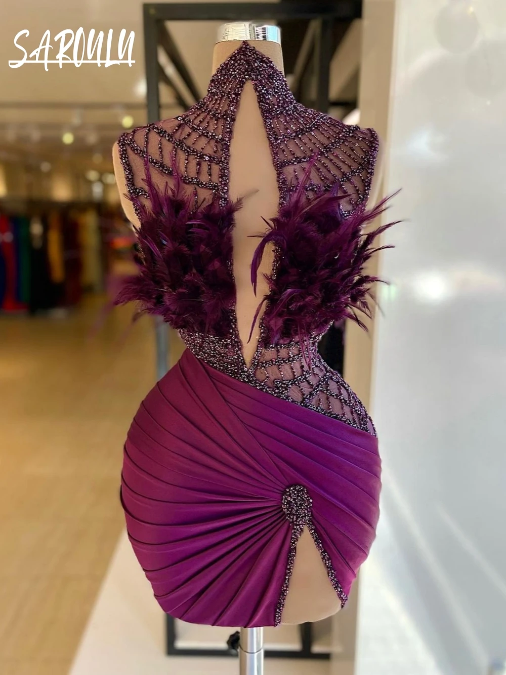 Exclusive Purple High Neck Evening Dress Gorgeous Feathered Dazzling Sheath Cocktail Customized Cut Out Mini Sexy Club Wear
Exclusive Purple High Neck Evening Dress Gorgeous Feathered Dazzling Sheath Cocktail Customized Cut Out Mini Sexy Club Wear