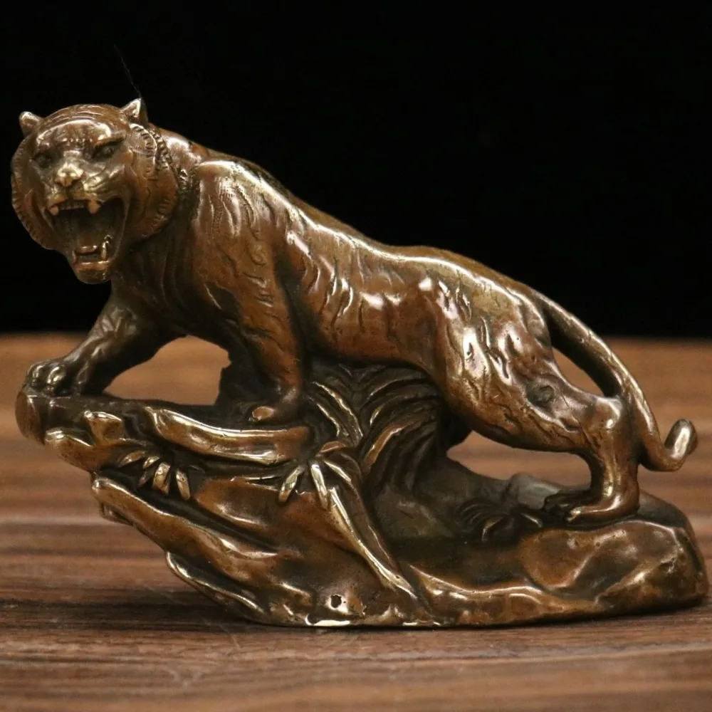 Antique-Style Decorative Ornament: Fortune-Bringing Tiger—Chinese Classical Collectible, Display Piece, and Vintage Craft Gift
Antique-Style Decorative Ornament: Fortune-Bringing Tiger—Chinese Classical Collectible, Display Piece, and Vintage Craft Gift