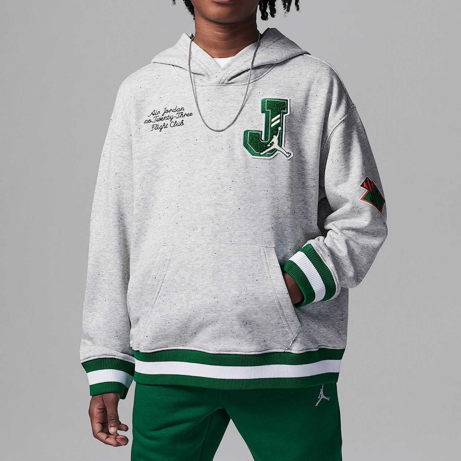 Nike genuine Jordan children's loose and fashionable hooded sweatshirt IB8387-022
Nike genuine Jordan children's loose and fashionable hooded sweatshirt IB8387-022