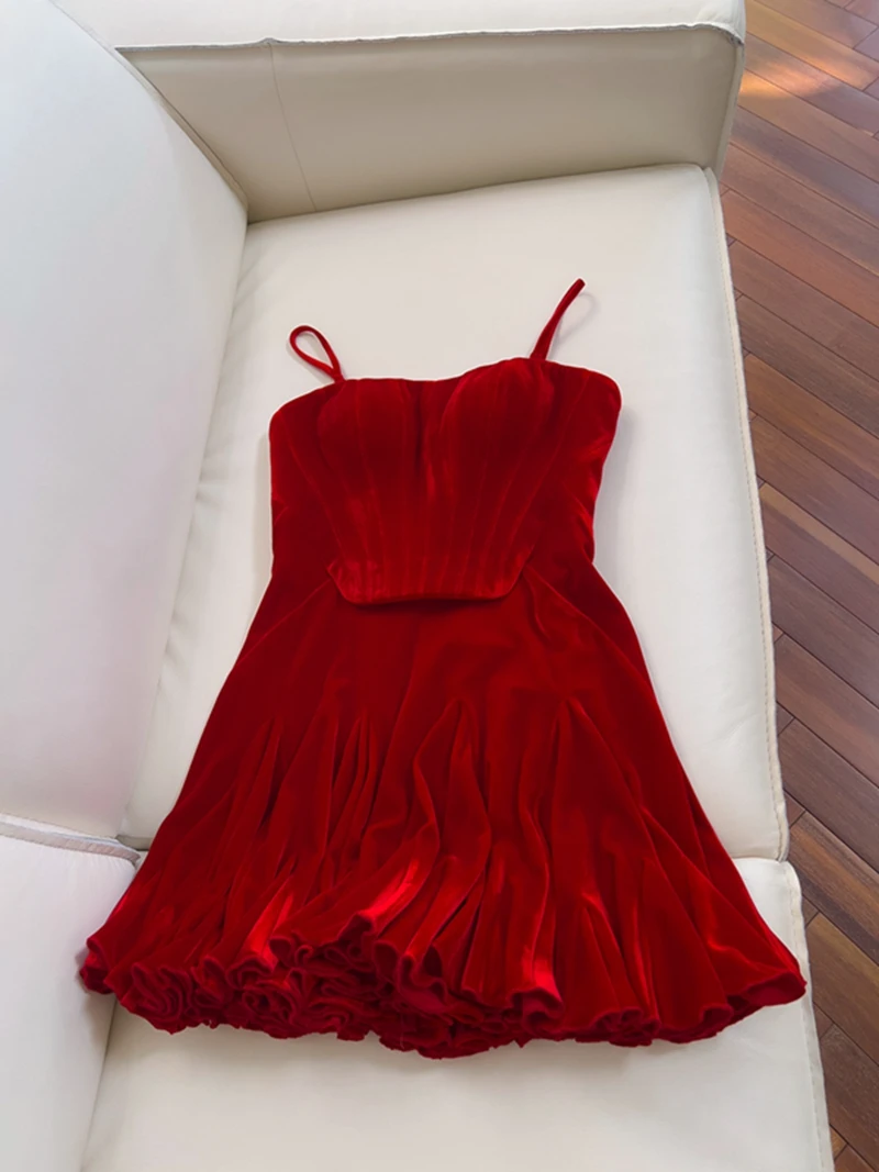 Red Velvet Cisas New Year Velvet Dr Strapl Gown Faion High Waist A-Line Skirt Zipper Bal ort Dr for Women
Red Velvet Cisas New Year Velvet Dr Strapl Gown Faion High Waist A-Line Skirt Zipper Bal ort Dr for Women
