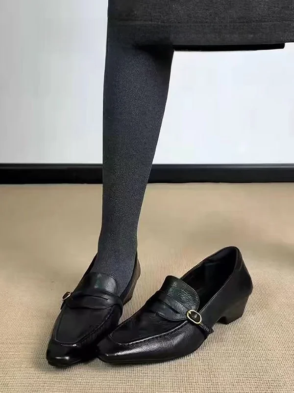 Black Leather Version Retro Style Spring Square Head Thick Heel Flats Women's Slip-On Commute Fashionable Casual Shoes
Black Leather Version Retro Style Spring Square Head Thick Heel Flats Women's Slip-On Commute Fashionable Casual Shoes