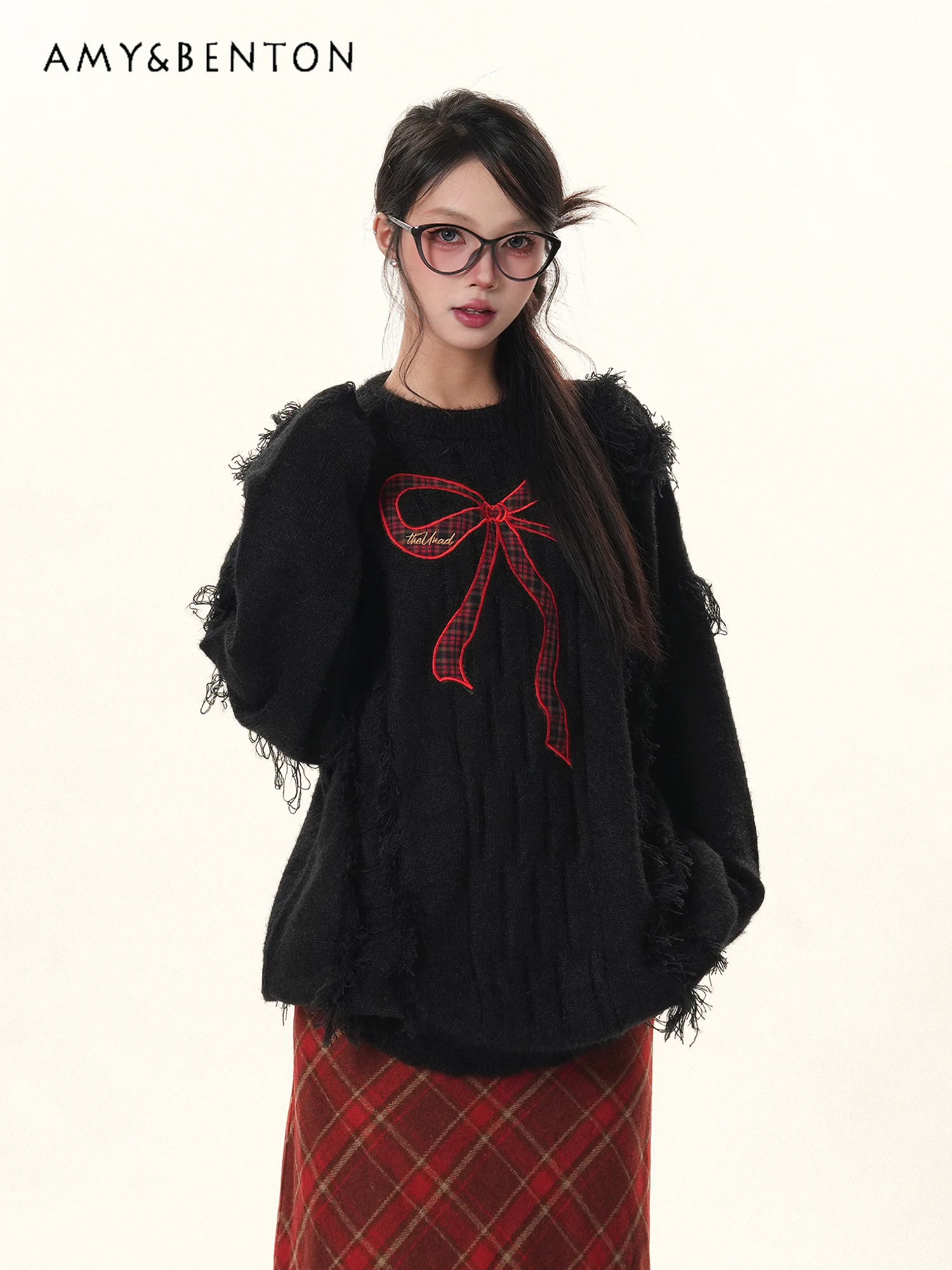 Осень-зима 2022, новый нежный сладкий красный свитер с круглым вырезом, женский свободный черный вязаный топ с бантом и вышивкой, кисточками
Осень-зима 2022, новый нежный сладкий красный свитер с круглым вырезом, женский свободный черный вязаный топ с бантом и вышивкой, кисточками