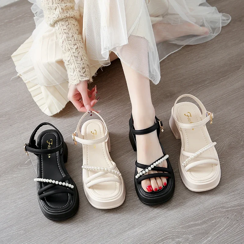 Новые летние элегантные сандалии с круглым носком и жемчугом для женщин, модные толстые и удобные банкетные сандалии на высоком каблуке 
Новые летние элегантные сандалии с круглым носком и жемчугом для женщин, модные толстые и удобные банкетные сандалии на высоком каблуке