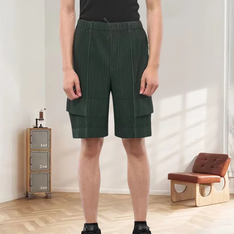 Miyake плиссированные шорты мужские свободные повседневные эластичные талии с высокой эластичной резинкой прессованные плиссированные рабочие брюки мужские 2320 летняя новая одежда
Miyake плиссированные шорты мужские свободные повседневные эластичные талии с высокой эластичной резинкой прессованные плиссированные рабочие брюки мужские 2320 летняя новая одежда