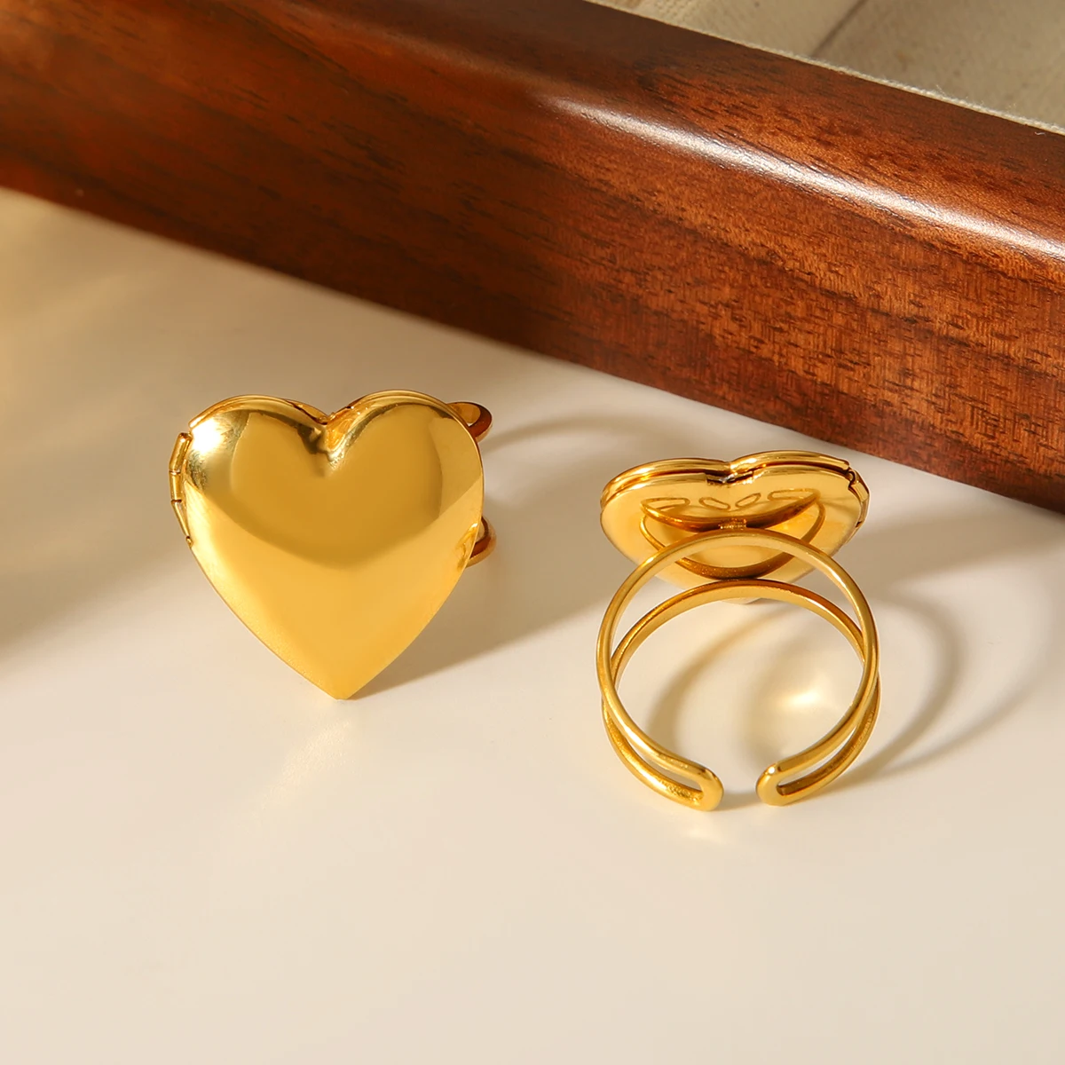 Heart Shaped Zircon Stainless Steel Women Ring Open Style Fashionable Exquisite Beautiful Romantic Couple Jewelry Temperament
Heart Shaped Zircon Stainless Steel Women Ring Open Style Fashionable Exquisite Beautiful Romantic Couple Jewelry Temperament