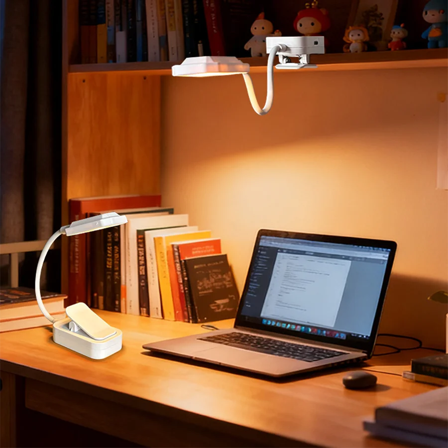 LED Clip On Book Light USB Rechargeable Reading Lamp 3 Brightness Eye Care Flexible Neck Night Light For Bedroom Study Table
LED Clip On Book Light USB Rechargeable Reading Lamp 3 Brightness Eye Care Flexible Neck Night Light For Bedroom Study Table