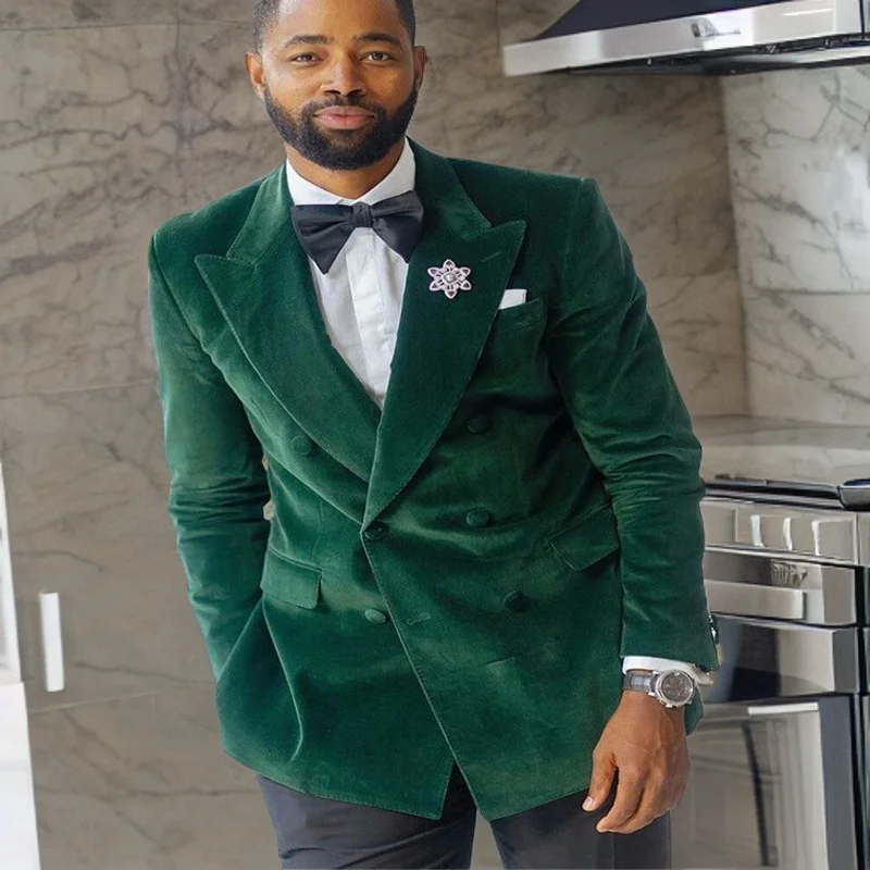 Green Velvet Men's Double Breasted Suits Slim Fit 2 Piece Blazer with Black Pants Wedding Groom Tuxedo Male Fashion Costume
Green Velvet Men's Double Breasted Suits Slim Fit 2 Piece Blazer with Black Pants Wedding Groom Tuxedo Male Fashion Costume