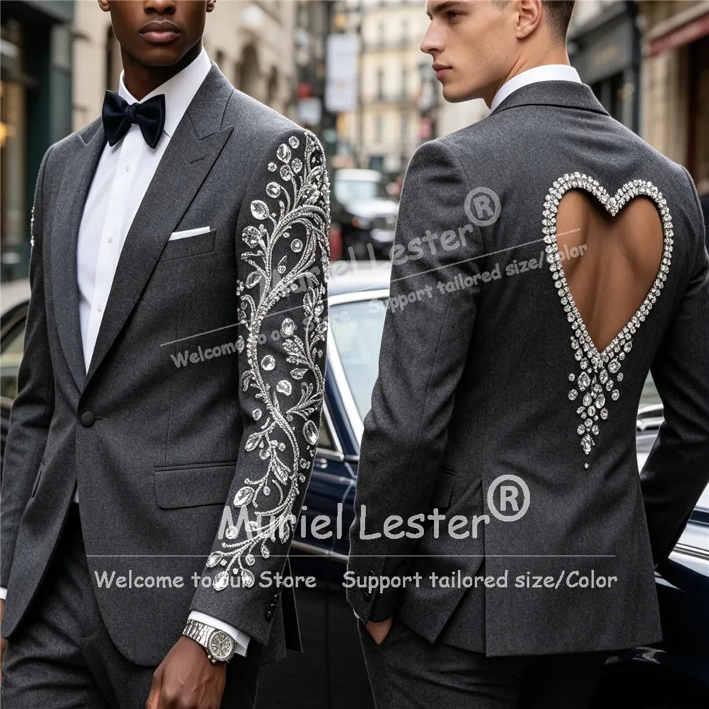 Crystals Stones Ornament Suit Man For Wedding Cut-Out Back Prom Blazer Customized 2 Piece Sets Groom Banquet Tuxedos Male Outfit
Crystals Stones Ornament Suit Man For Wedding Cut-Out Back Prom Blazer Customized 2 Piece Sets Groom Banquet Tuxedos Male Outfit