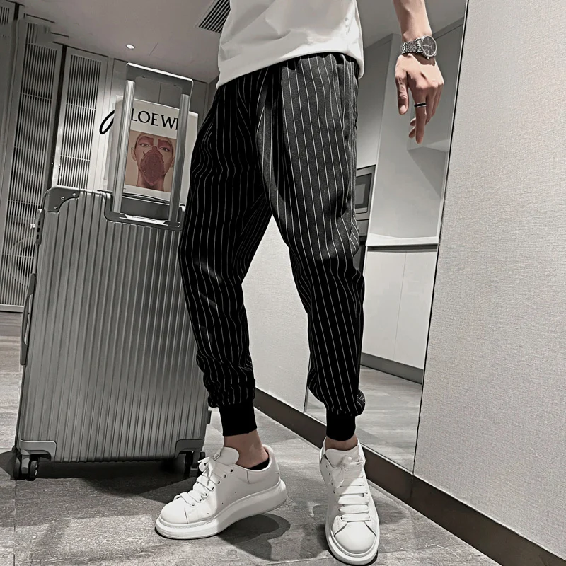 Trendy Ice Silk Sports Pants Men's Summer Casual Loose Fit Harlan Thin Nine Points Baggy Trousers Breathable Polyester Fiber
Trendy Ice Silk Sports Pants Men's Summer Casual Loose Fit Harlan Thin Nine Points Baggy Trousers Breathable Polyester Fiber