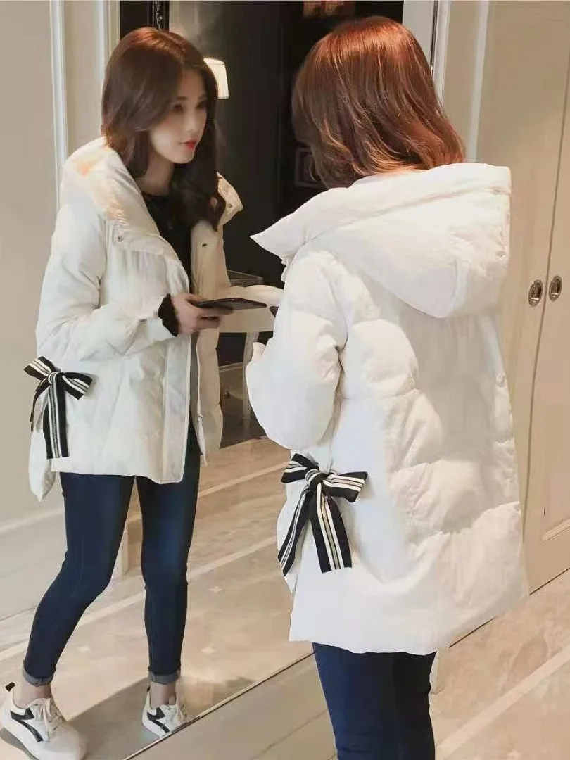 Женское пуховое пальто больших размеров Jaet 2025, новое зимнее Thiened Faion Bread Sle, повседневное универсальное теплое хлопковое пальто для больших размеров
Женское пуховое пальто больших размеров Jaet 2025, новое зимнее Thiened Faion Bread Sle, повседневное универсальное теплое хлопковое пальто для больших размеров