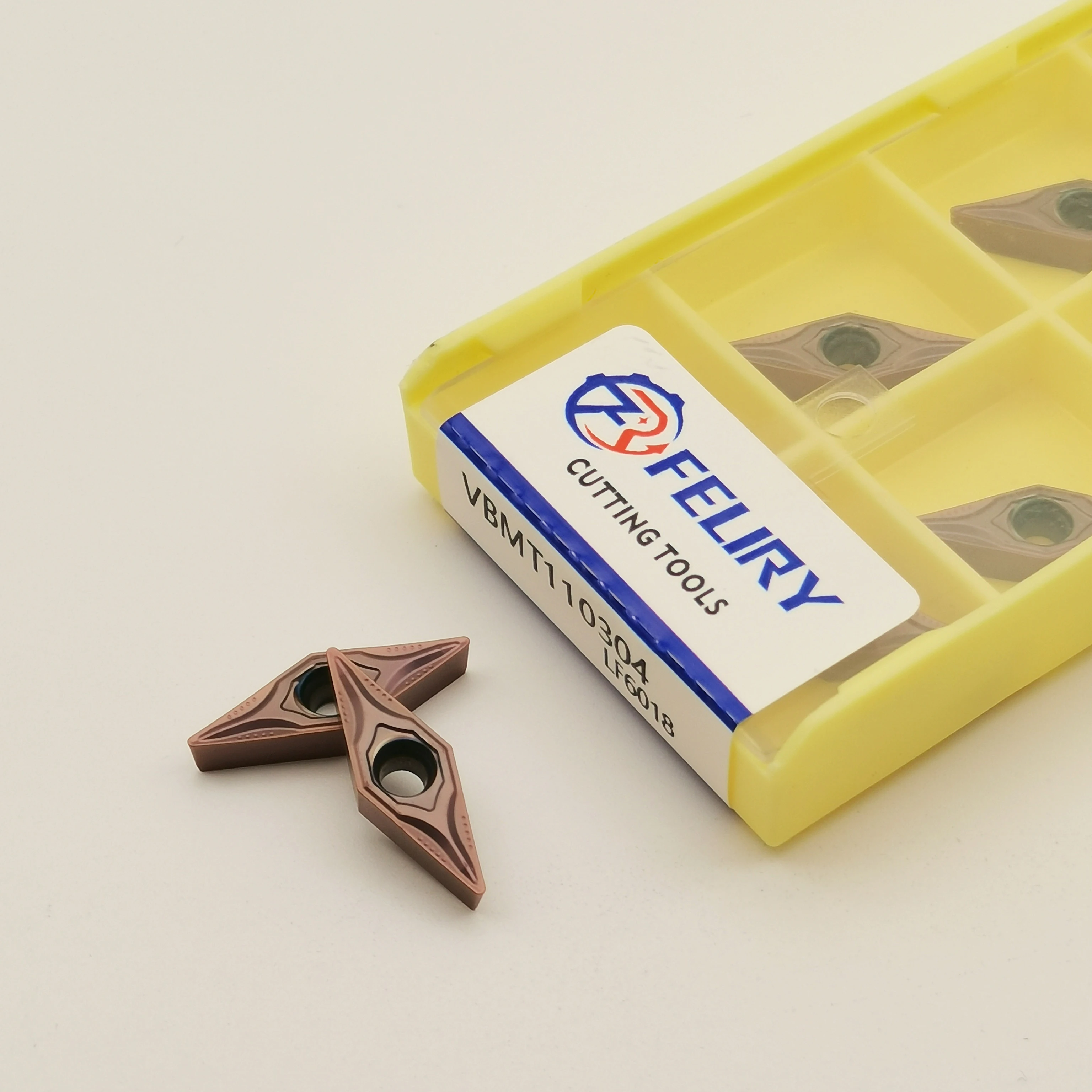 High-quality universal hard alloy cutting tools VBMT110304 VBMT160404 08 suitable for processing stainless steel and steel parts
High-quality universal hard alloy cutting tools VBMT110304 VBMT160404 08 suitable for processing stainless steel and steel parts