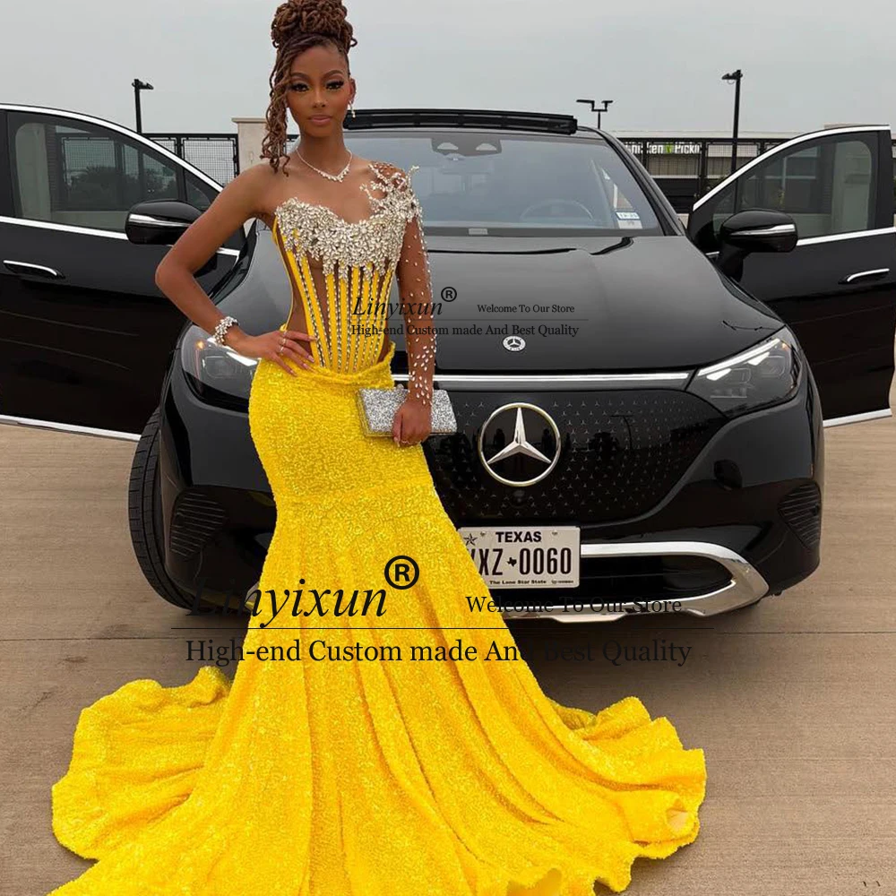 Luxury Crystal Prom Dresses Sparkly Sequin Glitter Mermaid Evening Party Gowns Customized Strapless One Sleeve robe d'été femme
Luxury Crystal Prom Dresses Sparkly Sequin Glitter Mermaid Evening Party Gowns Customized Strapless One Sleeve robe d'été femme