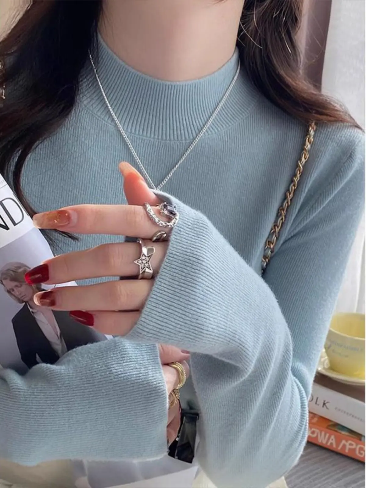 Blue Half-High Collar Knitted Wool Sweater Women's Early Spring Color Long Sleeve Base Shirt Soft Korean Style Slim Fit
Blue Half-High Collar Knitted Wool Sweater Women's Early Spring Color Long Sleeve Base Shirt Soft Korean Style Slim Fit